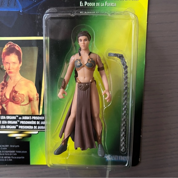 Star Wars Princess Leia Organa as Jabba’s Prisoner - Picture 4 of 9